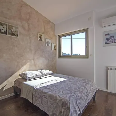 Villa De Reve, Nice, Cote D'azur *